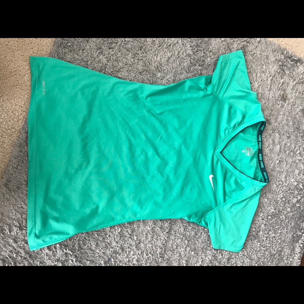Women’s medium Nike athletic shirt